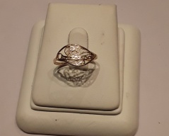 Zlatý prsten _045J,ryzost 585/1000,váha 1,07g,velikost 55, Cena: 960 Kč Zlatý prsten _045J,ryzost 585/1000,váha 1,07g,velikost 55, Cena: 960 Kč