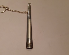 Zlatå spona do kravaty_040J,ryzost 585/1000,váha 5,41g,délka 6,5cm,šířka 0,, Cena: 4.890 Kč Zlatå spona do kravaty_040J,ryzost 585/1000,váha 5,41g,délka 6,5cm,šířka 0,, Cena: 4.890 Kč