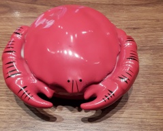 Porcelánovå dóza071J krab_077J,délka 12cm,šířka11cm,výška 3,6cm , Cena: 600 Kč Porcelánovå dóza071J krab_077J,délka 12cm,šířka11cm,výška 3,6cm , Cena: 600 Kč