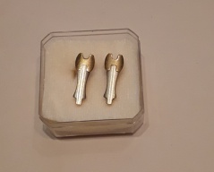 Zlaté náušnice _049J,585/1000,,váha 3g,délka 2,2cm,šířka 0,7cm, Cena: 2.700 Kč Zlaté náušnice _049J,585/1000,,váha 3g,délka 2,2cm,šířka 0,7cm, Cena: 2.700 Kč