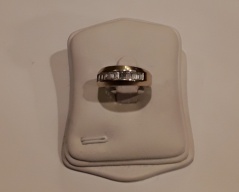 Prsten bílé zlato _009T,ryzost 585/1000,váha 4,95g,velikost 56, Cena: 4.460 Kč