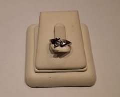 Prsten bílé zlato _019J,ryzost 585/1000,,váha 1,49g,velikost 49, Cena: 1.420 Kč