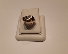 Zlatý prsten_073J,ryzost 585/1000,váha 8,59g,velikost 58-59,, Cena: 7.730 Kč Zlatý prsten_073J,ryzost 585/1000,váha 8,59g,velikost 58-59,, Cena: 7.730 Kč
