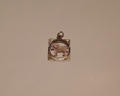 Zlatý přívěsek beran_057J,ryzost 585/1000,váha 1,36g,,výška 1,5cm, Cena: 1.230 Kč Zlatý přívěsek beran_057J,ryzost 585/1000,váha 1,36g,,výška 1,5cm, Cena: 1.230 Kč