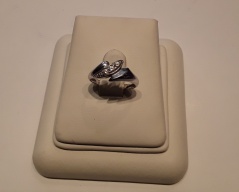 Prsten bílé zlato _002J,ryzost 585/1000,váha 1,49g,velikost 49, Cena: 1.420 Kč