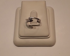 Prsten bílé zlato _009J,ryzost 585/1000,váha 2,44g,velikost 53, Cena: 2.200 Kč