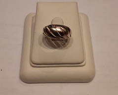 Zlatý prsten_076J,ryzost 585/1000,,váha 3,4g,velikost 54, Cena: 4.080 Kč