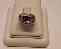 Zlatý prsten_055J,ryzost 750/1000,váha 6,93g,velikost 55, Cena: 10.400 Kč