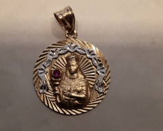 Zlatý přívěsek _001J,ryzost 585/1000,váha 2,94g,průměr 2,4, Cena: 5.300 Kč Zlatý přívěsek _001J,ryzost 585/1000,váha 2,94g,průměr 2,4, Cena: 5.300 Kč