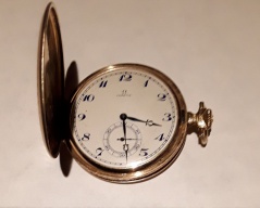 Zlaté kapesní hodinky Omega _047g,vaha77,14g,průměr 4,8cm,3 pláště , Cena: 50.100 Kč Zlaté kapesní hodinky Omega _047g,vaha77,14g,průměr 4,8cm,3 pláště , Cena: 50.100 Kč