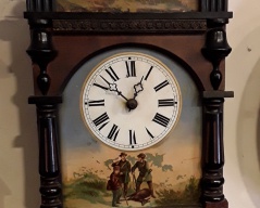 Hodiny zåvěsné selskē_048J,výška 45cm,šířka 19,5cm, Cena: 4.900 Kč Hodiny zåvěsné selskē_048J,výška 45cm,šířka 19,5cm, Cena: 4.900 Kč