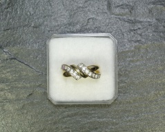 Zlatý prsten se zirkony_035T, ryzost 585/1000, váha 4,31g, velikost 55, Cena: 2.930 Kč Zlatý prsten se zirkony_035T, ryzost 585/1000, váha 4,31g, velikost 55, Cena: 2.930 Kč