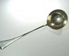 Stříbrná naběračka_012J, ryzost 800/1000, hmotnost 159,70g, Cena: 3.200 Kč Stříbrná naběračka_012J, ryzost 800/1000, hmotnost 159,70g, Cena: 3.200 Kč