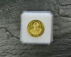 Zlatá pamětní mince_007J, 1676-1733, ryzost 986/1000, váha 3,98g, Cena: 4.200 Kč Zlatá pamětní mince_007J, 1676-1733, ryzost 986/1000, váha 3,98g, Cena: 4.200 Kč
