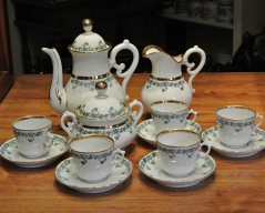 Porcelánová kávová souprava_007J, neznačeno, Cena: 1.600 Kč Porcelánová kávová souprava_007J, neznačeno, Cena: 1.600 Kč