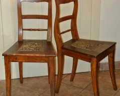 Dřevěné židle_009J, celkem 4 kusy, vnitřek sedáku čalouněný, Cena: 6.000 Kč